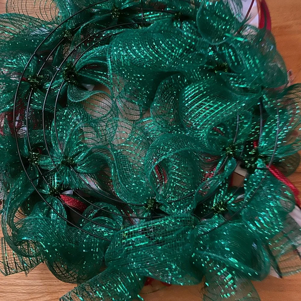 EUC Ribbon Designed Christmas Wreath with Wood Sign